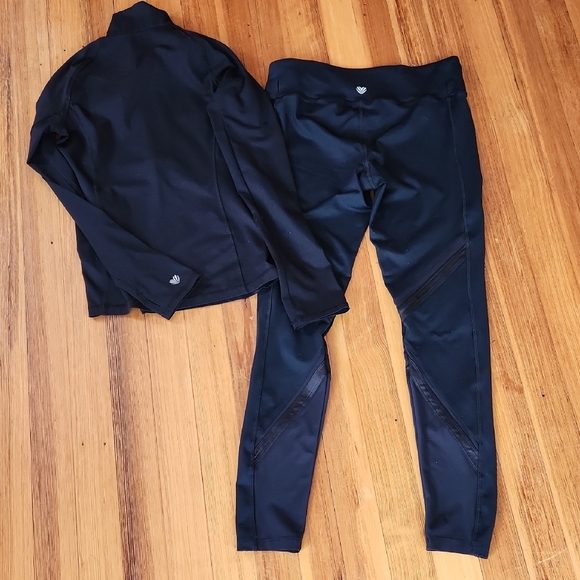 Forever 21 Black Activewear Leggings Set - Picture 2 of 3